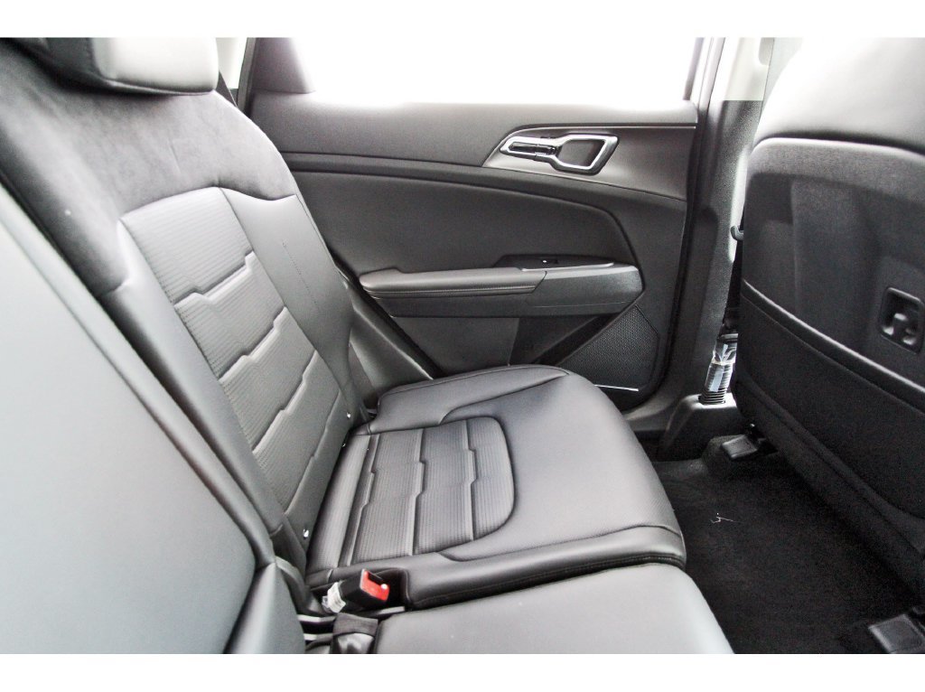 New 2026 Kia Sportage SX FWD image 10