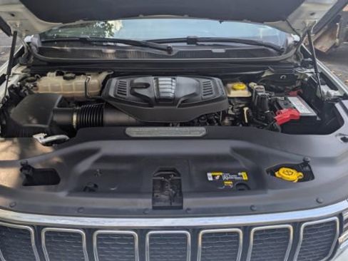 Used 2023 Jeep Wagoneer L Series II image 45