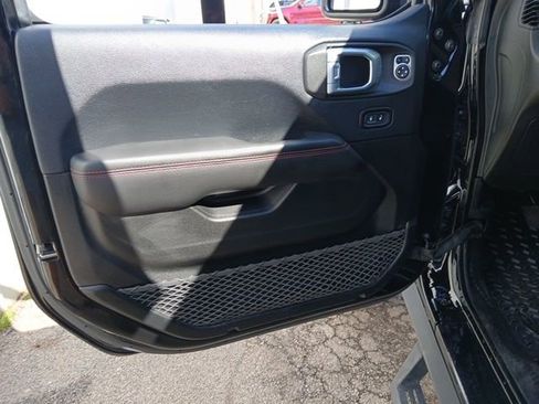 Used 2018 Jeep Wrangler Unlimited Rubicon image 55