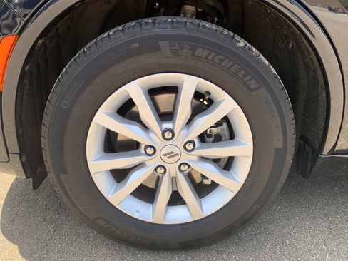 Used 2025 Dodge Durango GT RWD image 47