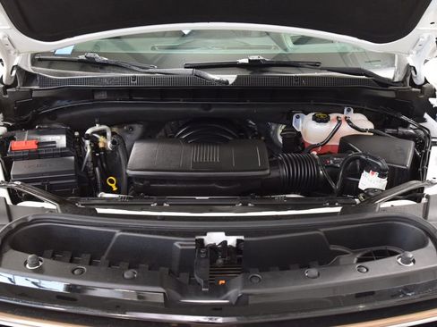 Used 2024 Chevrolet Suburban High Country image 29