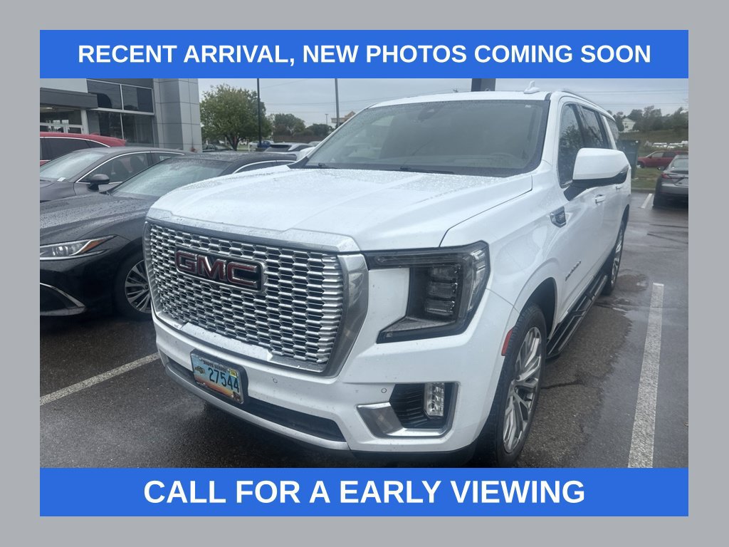 Used 2021 GMC Yukon XL Denali AWD/4WD image 1