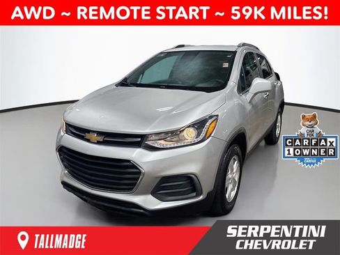 Used 2018 Chevrolet Trax LT w/ LT Convenience Package AWD/4WD image 1