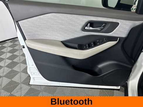 Used 2023 Nissan Rogue SV FWD image 8