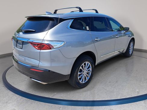 Used 2023 Buick Enclave Essence AWD/4WD image 6