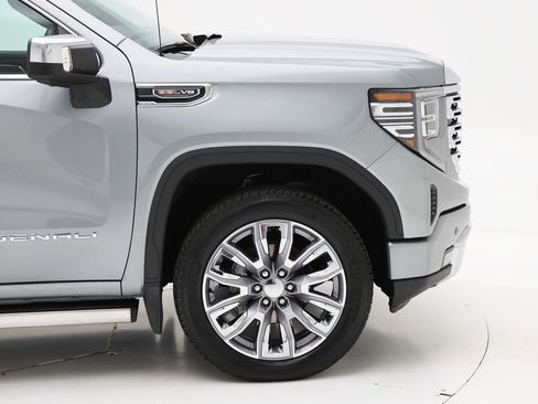 Used 2023 GMC Sierra 1500 Denali w/ Denali Reserve Package image 4