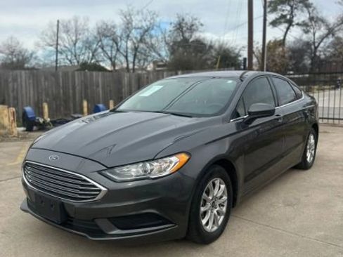 Used 2018 Ford Fusion S image 2