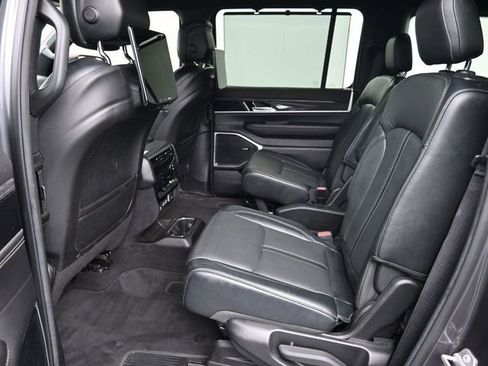 Used 2022 Jeep Wagoneer Series II w/ Convenience Group I image 28