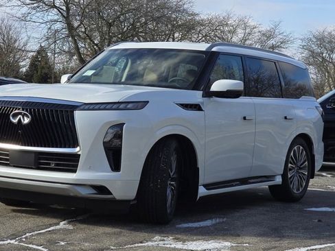 New 2026 INFINITI QX80 Luxe image 15
