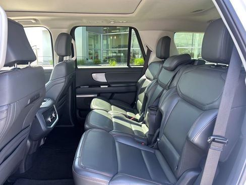 Certified 2025 Ford Expedition Active AWD/4WD image 13