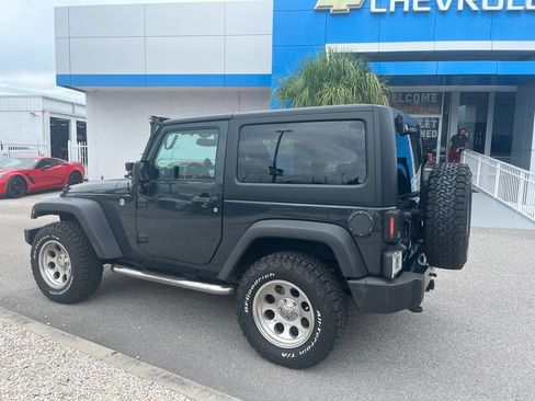 Used 2017 Jeep Wrangler Sport AWD/4WD image 5