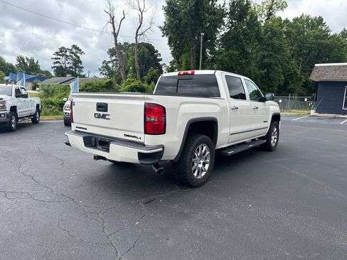 Used 2015 GMC Sierra 1500 Denali w/ Driver Alert Package AWD/4WD image 5