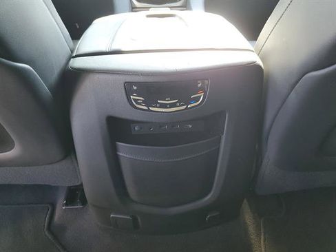 Used 2020 Cadillac Escalade Premium Luxury AWD/4WD image 17