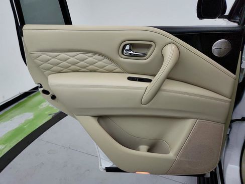 Used 2021 INFINITI QX80 Sensory w/ All-Season Package image 25