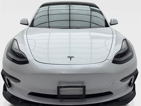 Used 2021 Tesla Model 3 Performance image 4