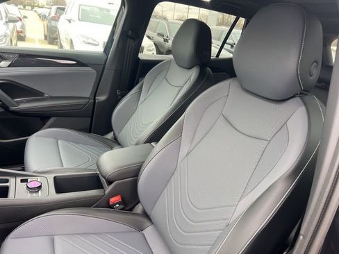 New 2026 Volkswagen Tiguan SE R-Line image 7