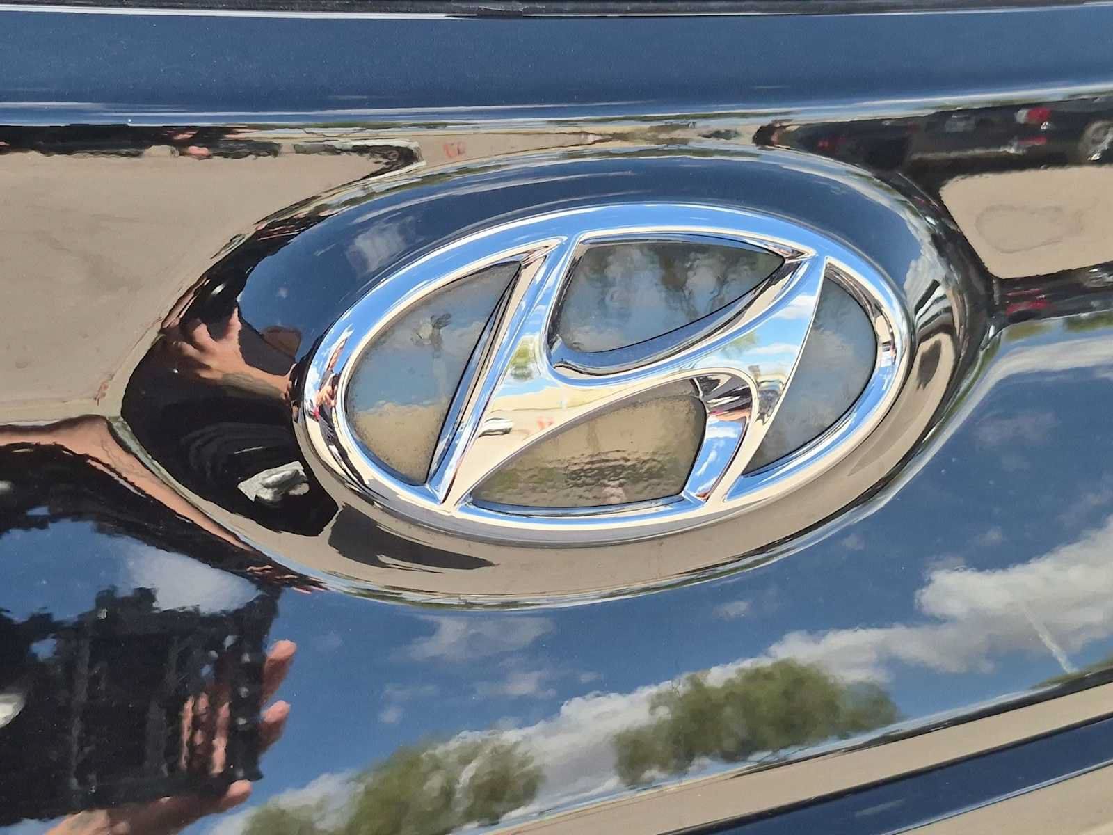 Certified 2022 Hyundai Kona SEL FWD image 11