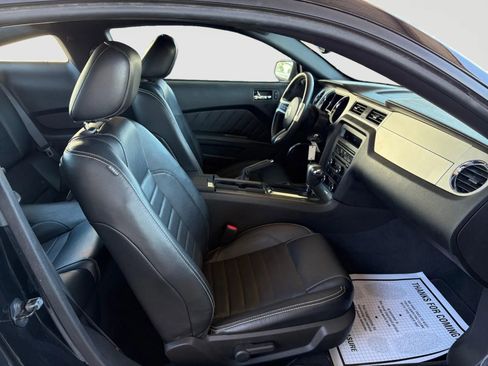 Used 2010 Ford Mustang GT image 17