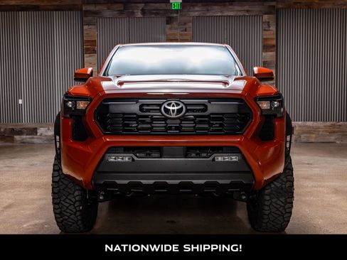 Used 2025 Toyota Tacoma TRD Off-Road image 4