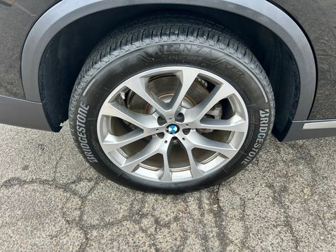 Used 2020 BMW X5 xDrive40i w/ Premium Package image 13