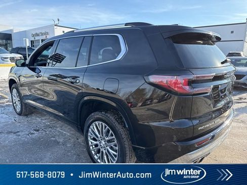 Used 2025 GMC Acadia Denali image 9