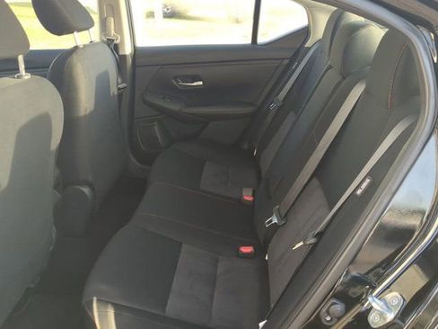 Used 2025 Nissan Sentra SR w/ Midnight Edition FWD image 12