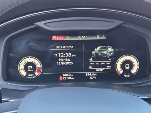 Used 2025 Audi RS Q8 performance image 17