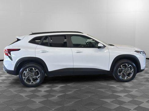 New 2026 Chevrolet Trax LT FWD image 4