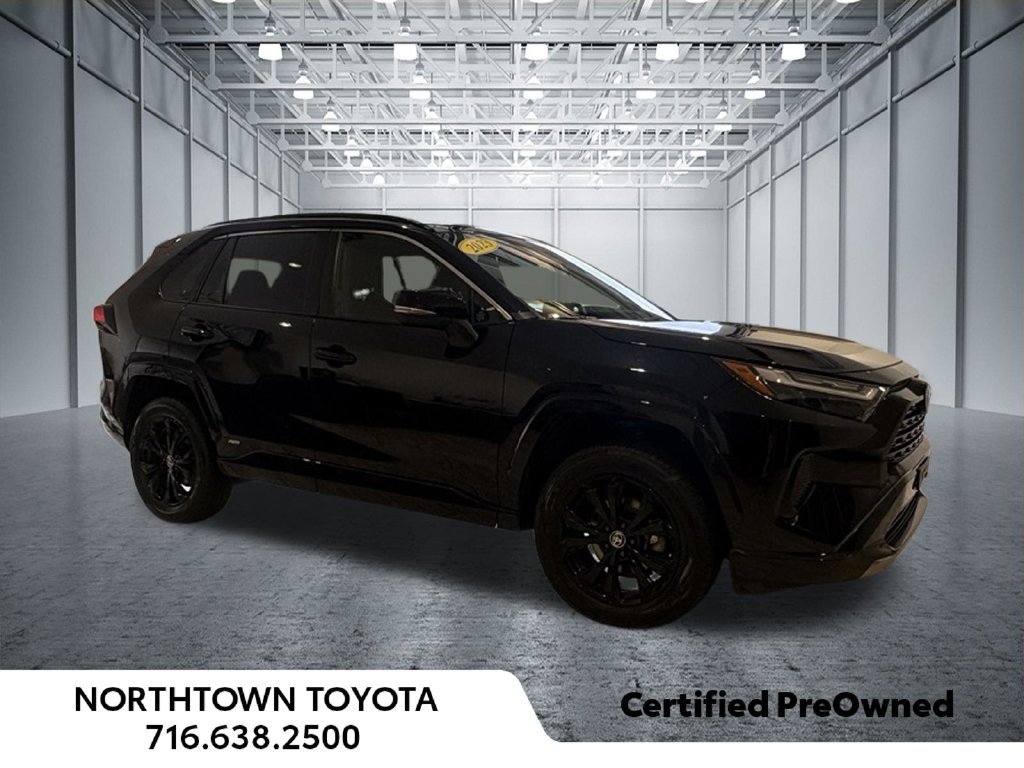 Used 2023 Toyota RAV4 SE w/ SE Grade Weather Package AWD/4WD image 1