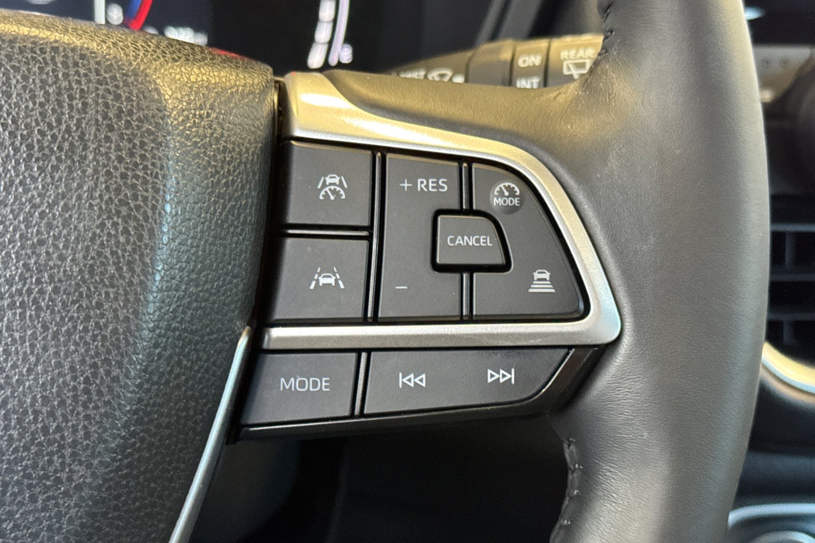 Used 2024 Toyota Grand Highlander FWD image 32