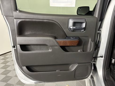 Used 2017 GMC Sierra 1500 SLT w/ SLT Premium Package image 43