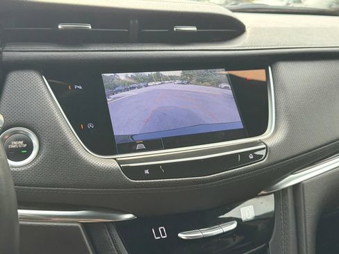 Certified 2023 Cadillac XT5 Premium Luxury AWD/4WD image 8