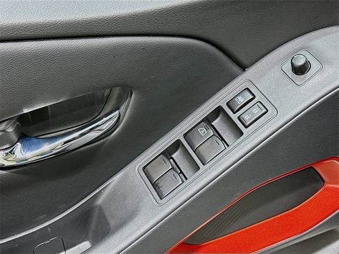 Used 2025 Nissan Frontier PRO-4X w/ Pro Premium Package image 17