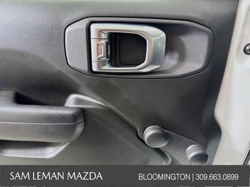 Used 2024 Jeep Gladiator Sport image 17