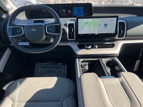 New 2025 Ford Expedition Max Active image 6