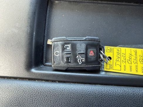 Used 2022 Chevrolet Silverado 1500 Custom image 14