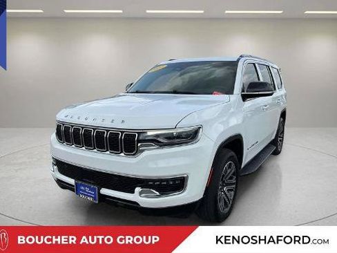 Used 2023 Jeep Wagoneer 4WD w/ Premium Group I image 1