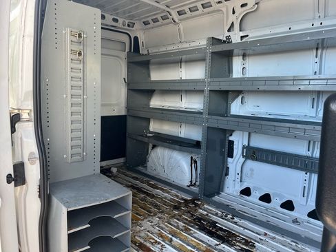 Used 2021 RAM ProMaster 2500 w/ Convenience Group FWD image 18
