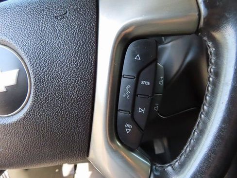 Used 2017 Chevrolet Express 2500 image 19