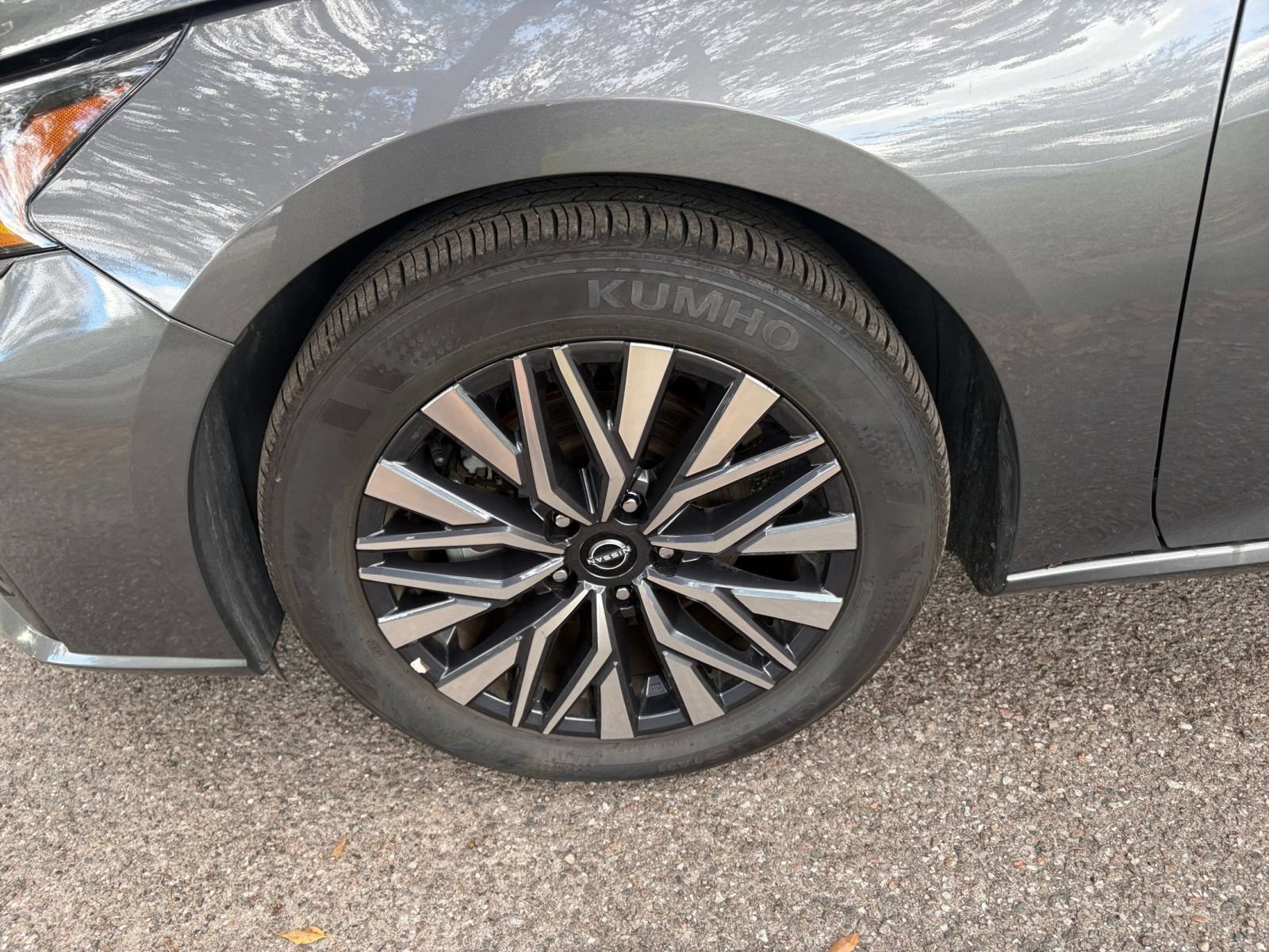 Used 2026 Nissan Altima 2.5 SV FWD image 28