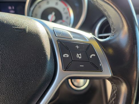 Used 2013 Mercedes-Benz SLK 250 w/ Premium I Pkg image 25