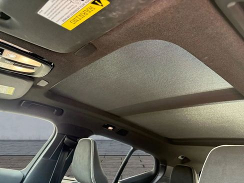 Used 2023 Volvo XC40 Recharge Plus image 25