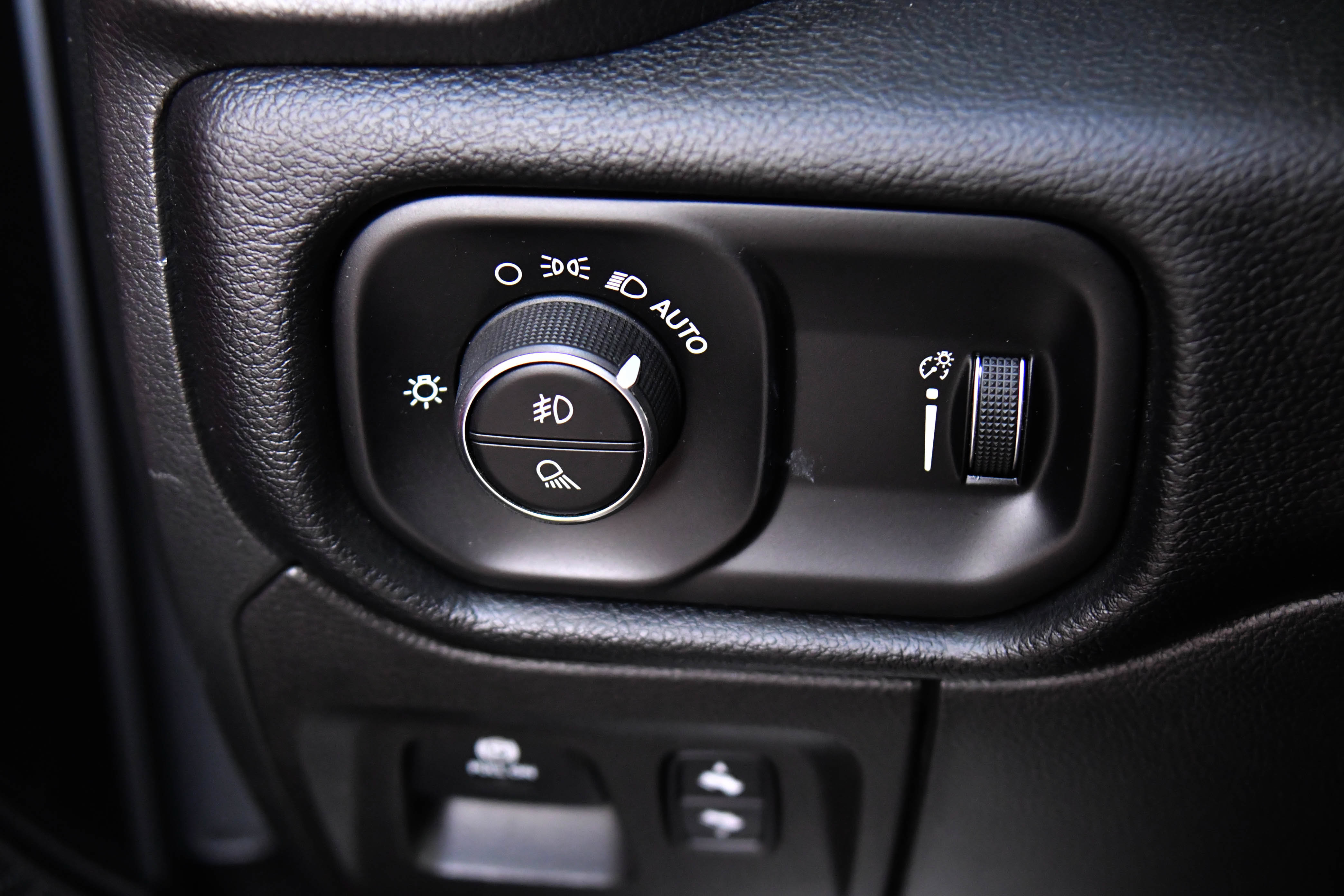 Used 2021 RAM 1500 Rebel w/ Rebel Level 1 Equipment Group AWD/4WD image 34