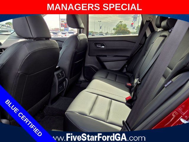 Used 2026 Nissan Rogue Dark Armor FWD image 6