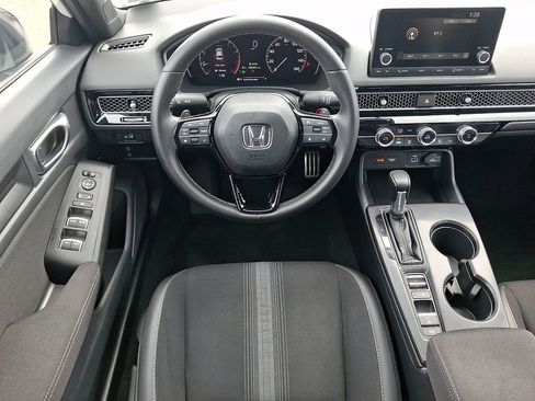 Used 2023 Honda Civic Sport image 11