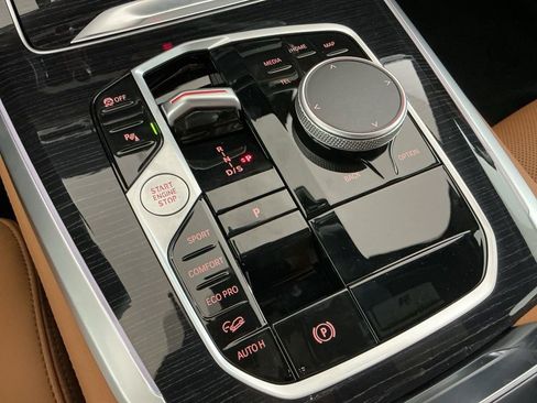 New 2026 BMW X5 xDrive40i w/ M Sport Package image 14