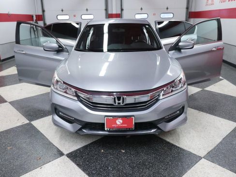 Used 2016 Honda Accord Sport image 23