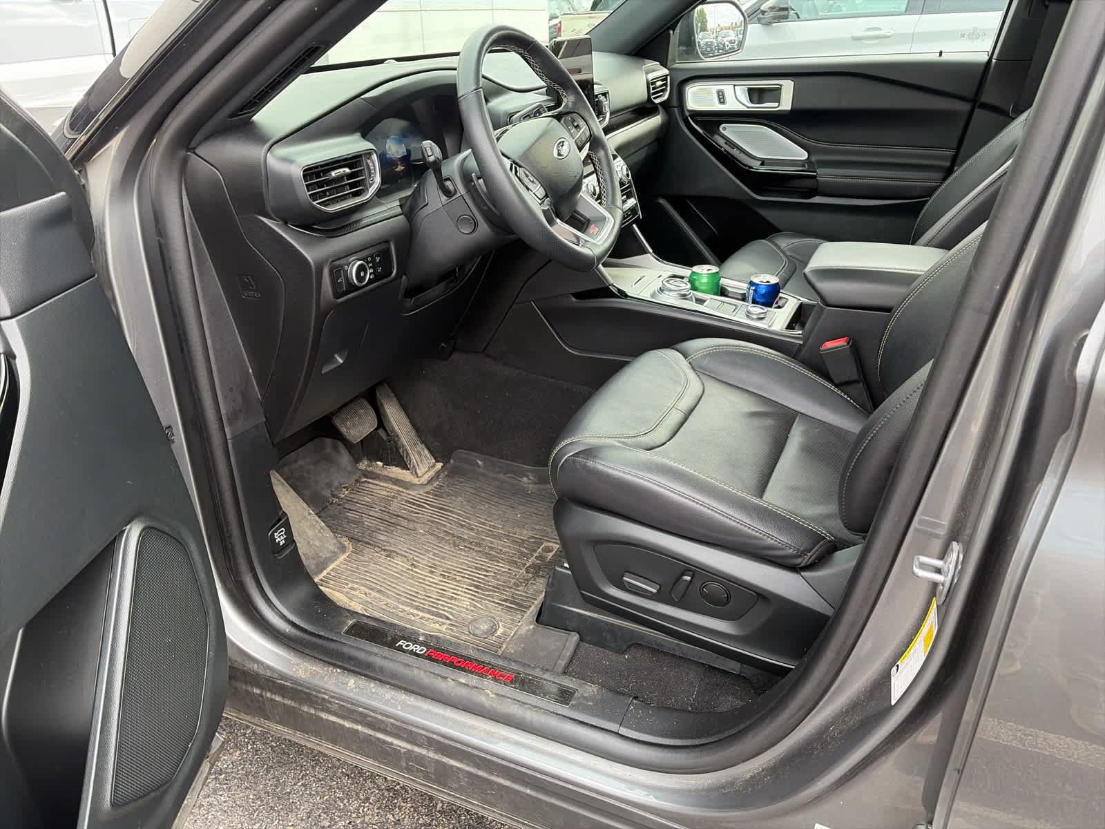 Used 2024 Ford Explorer ST w/ Equipment Group 401A AWD/4WD image 3