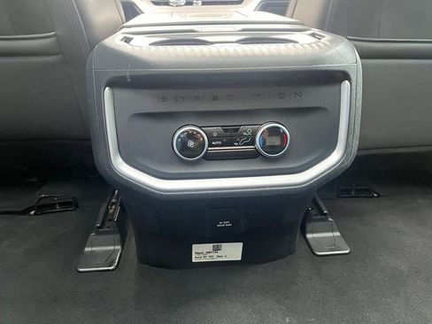 Certified 2025 Ford Expedition Max Active AWD/4WD image 9