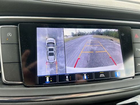 Used 2024 Buick Enclave Essence w/ Sport Touring Edition image 21